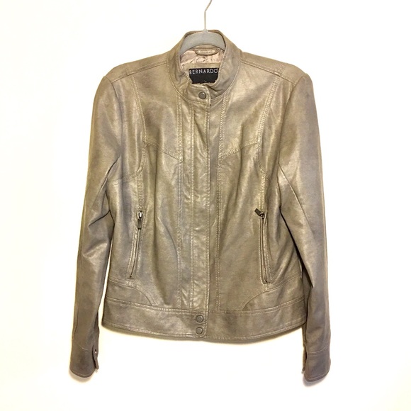 NWOT BOGO FREE Bernardo Gray Fake Leather Zip Utility Jacket - Picture 2 of 8